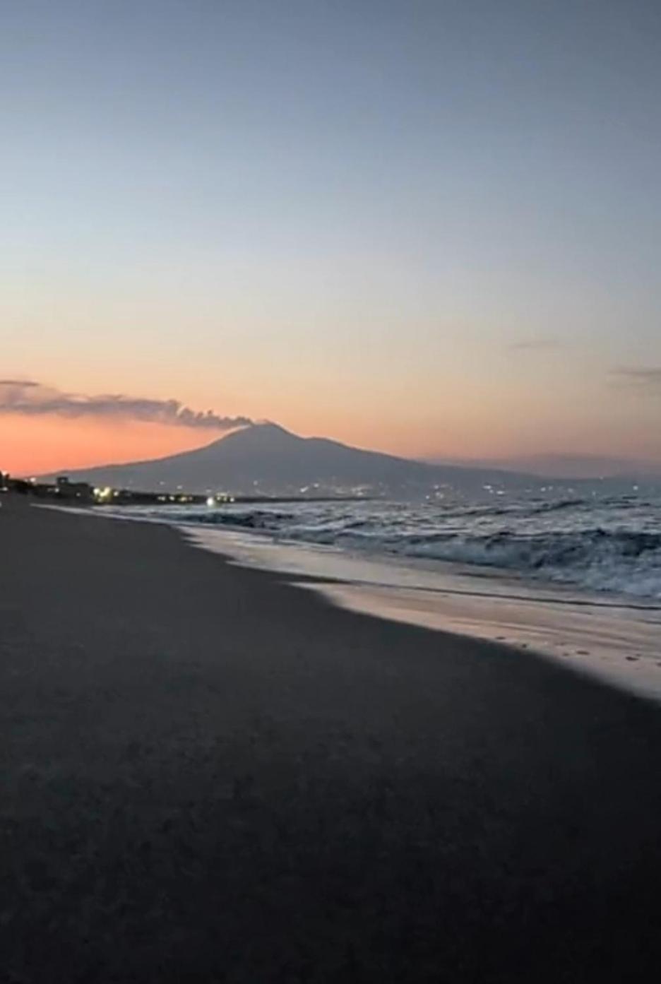 Stairway To Etna 1